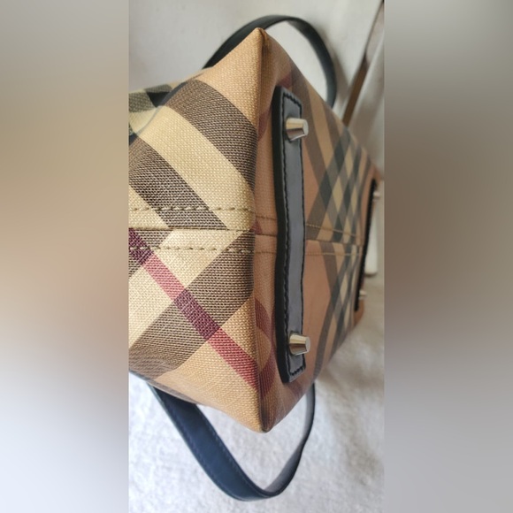 Plaid Tote Bag with Black Handles - Picture 6 of 12